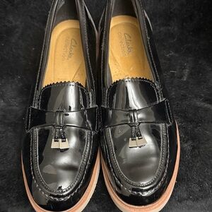 Clarks Women's Westlynn Bella Glossy Black Loafers Size 12